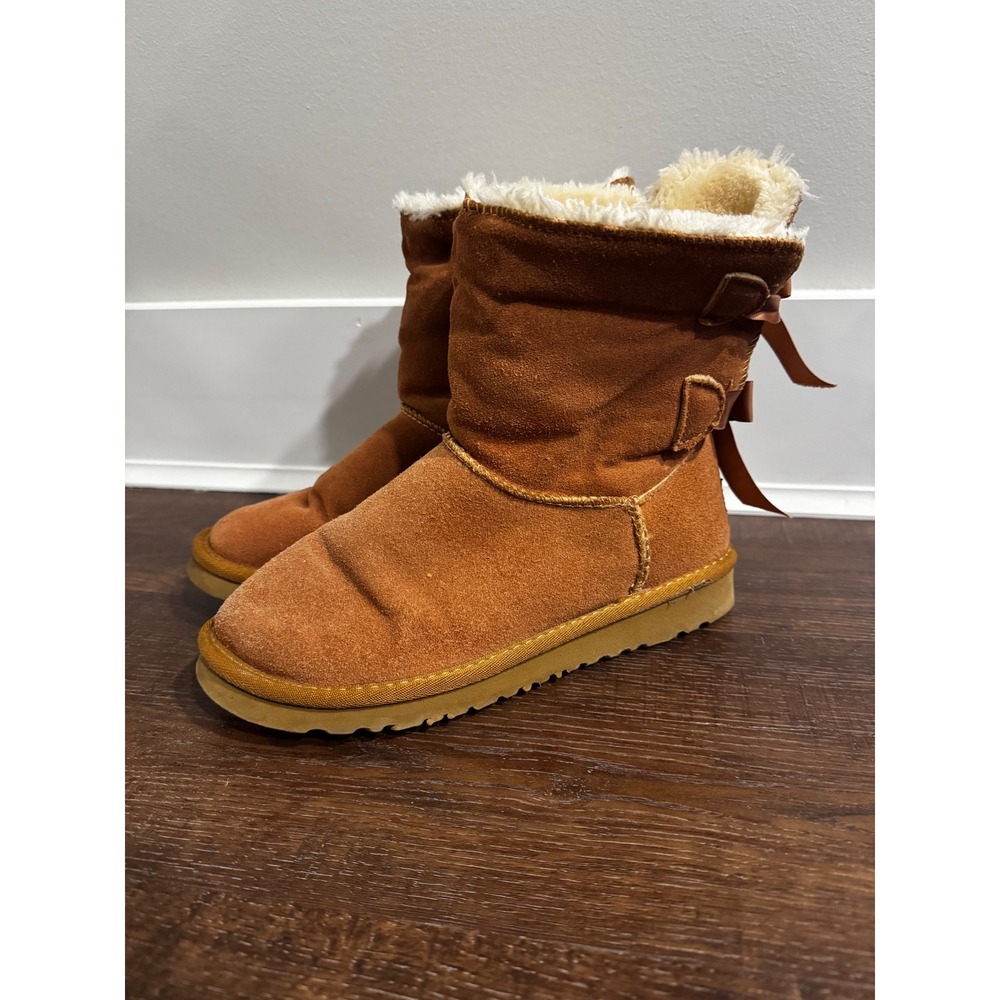 UGG Australia Bailey Bow II Chestnut Brown Suede Boots Womens 8 1016225